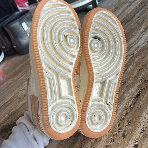 Nike peach air forces - Picture 5 of 5